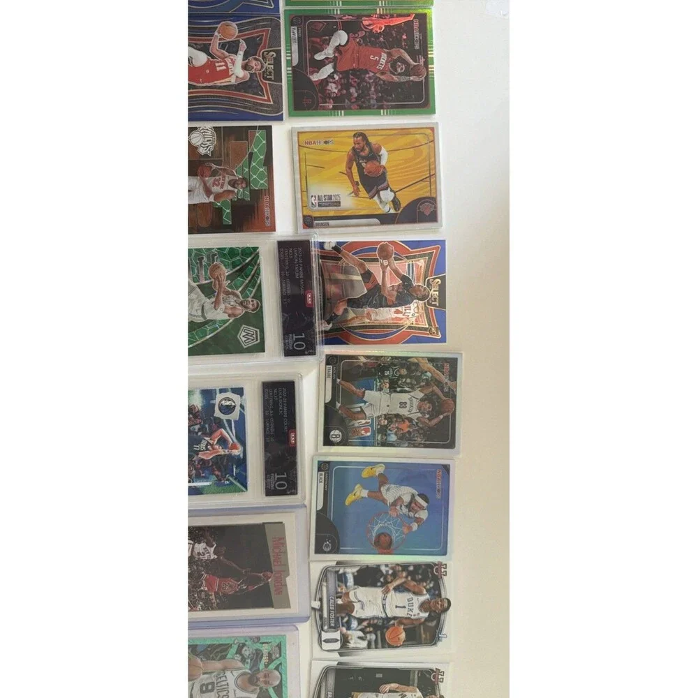 Panini 48-Card NBA 2023-24 Lot Hoops Rookies, MJ Bonus graded Luka and Tatum